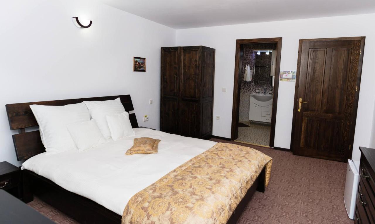 Hotel Stejarul Lui Andrei Izvoarele  Zewnętrze zdjęcie