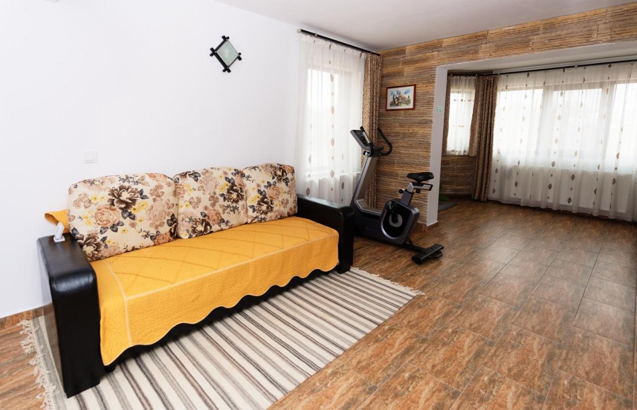 Hotel Stejarul Lui Andrei Izvoarele  Zewnętrze zdjęcie