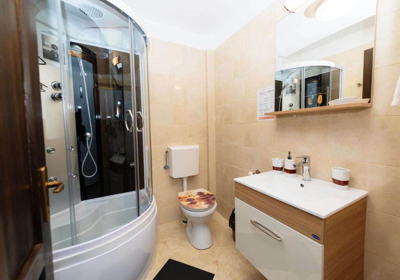 Hotel Stejarul Lui Andrei Izvoarele  Zewnętrze zdjęcie